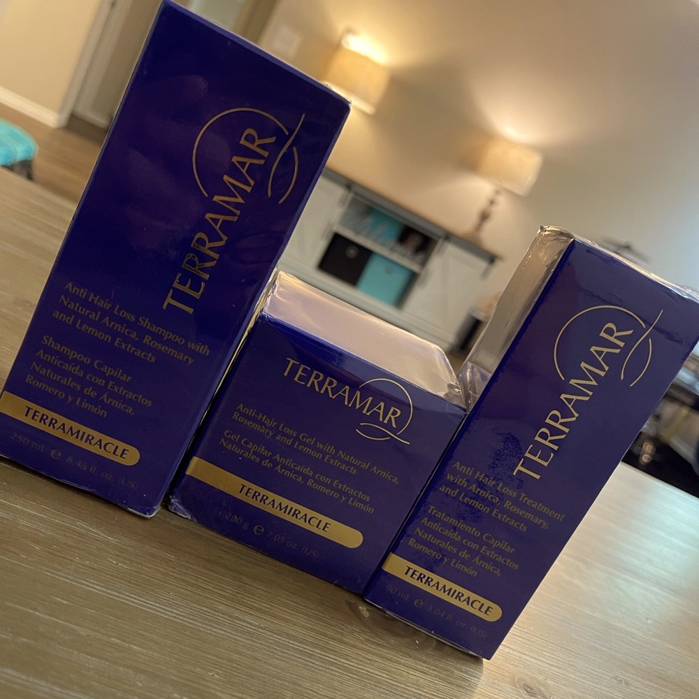 Helps to strengthen hair follicles prevents hair loss and stimulates hair growth